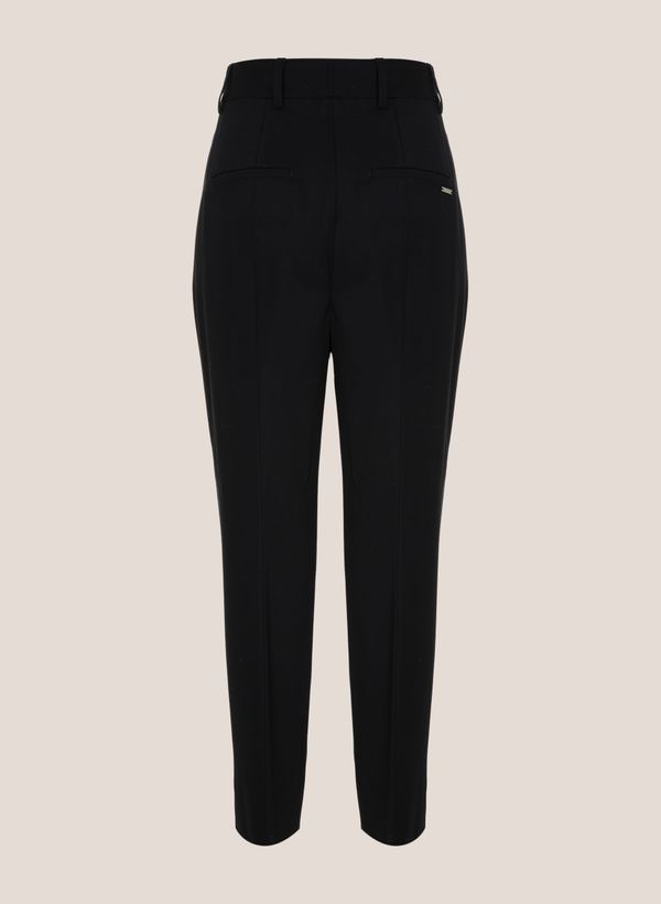 91013067_09_7-CALCA-DUDA