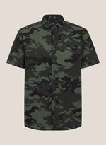 68063039_51_6-CAMISA-MC-SLIM-CAMUFLADA