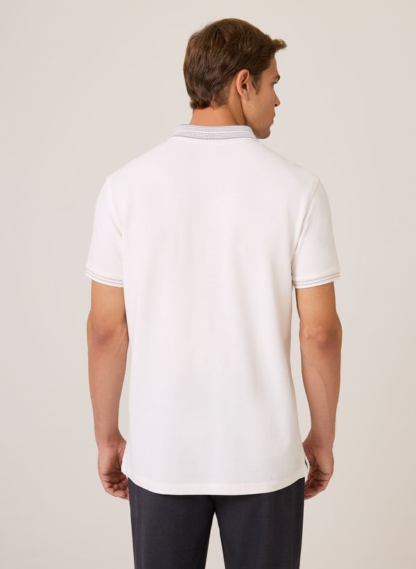 77431063_11_4-POLO-MC-PIQUET-GOLA-JACQUARD