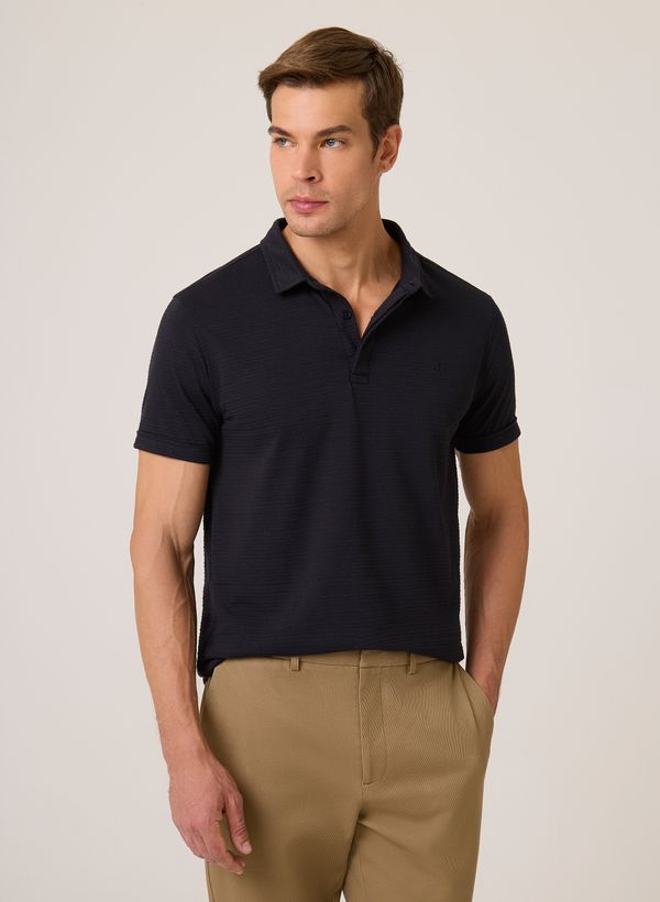 77040029_09_1-POLO-MC-LISTRAS-TEXTURA-PDG