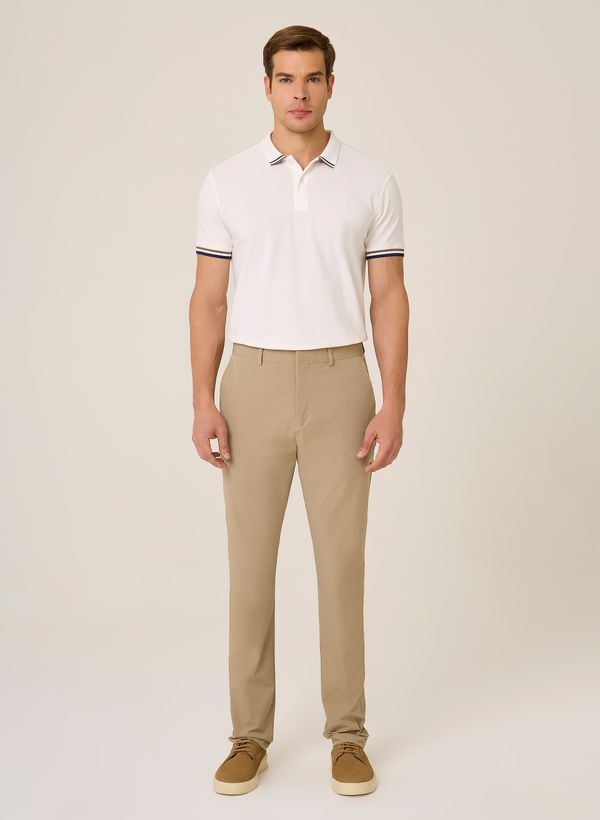 77040026_11_2-POLO-MC-PIQUET-GOLA-JACQUARD