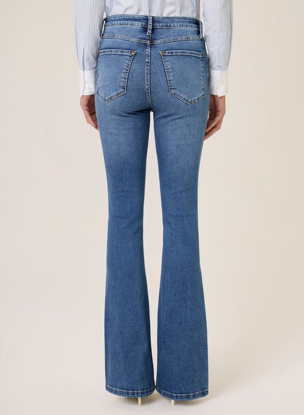 18023709_75_3-CALCA-JEANS-FLARE-DEMI-CURVE-DENIM-DRY