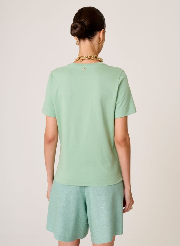 11067094_25_4-BLUSA-MC-LOGO-RELEVO