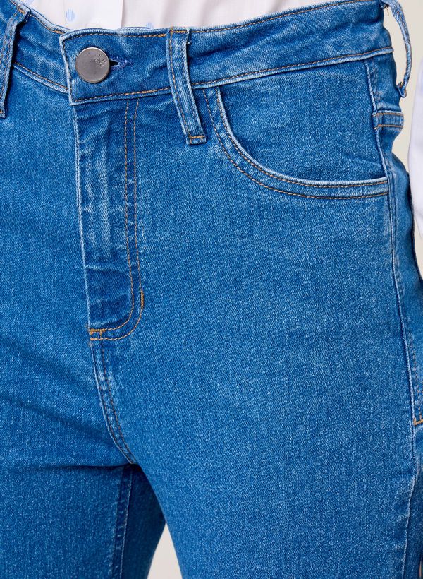 18023840_73_4-CALCA-JEANS-POLIANA-RT-CAPRI-FP